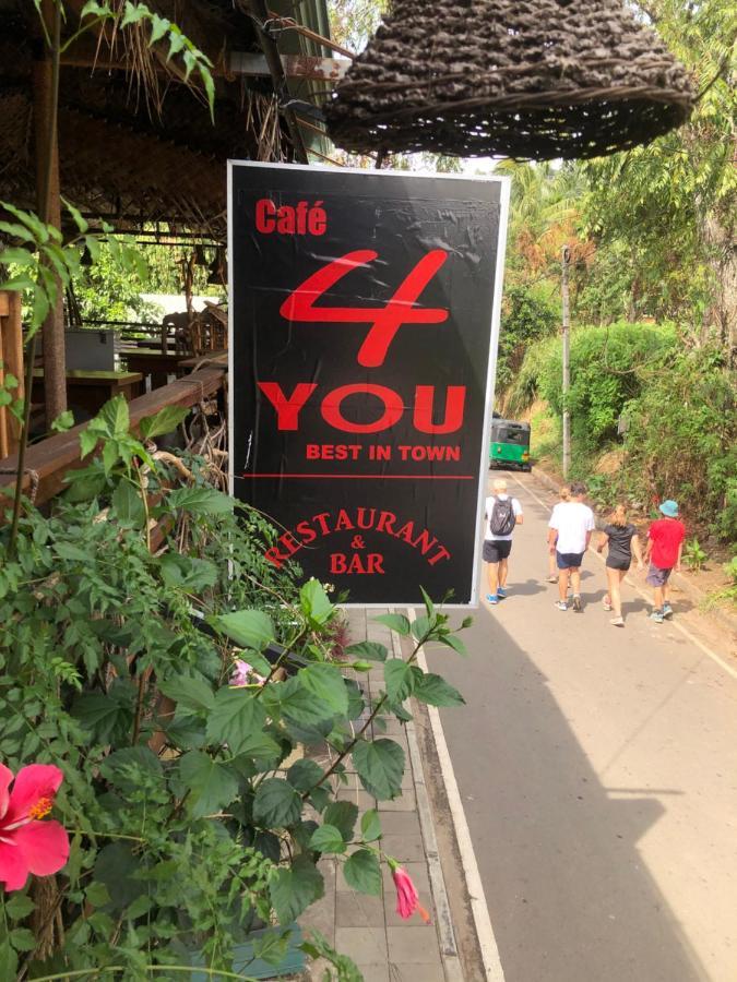 Cafe 4 You Ella Exterior foto